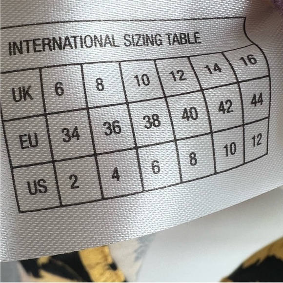 Essentiel Antwerp Trice Button Down Shirt size 6 - Picture 9 of 10